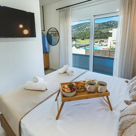 Cleopatra's Luxury Retreat South Rhodes ヴィラ ラクハニア