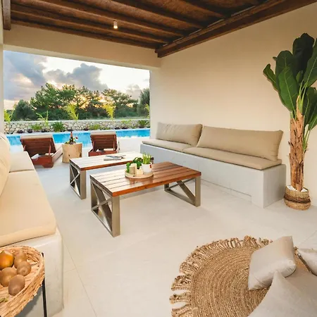 Cleopatra's Luxury Retreat South Rhodes ヴィラ ラクハニア